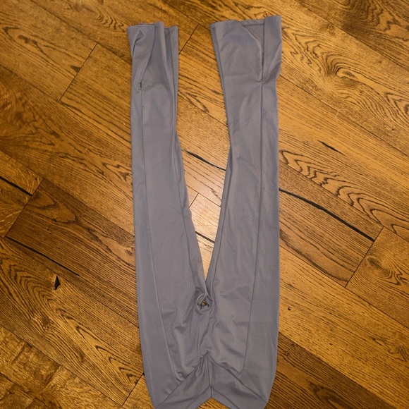 Pcheebum grey set! Never worn! Makes the 🍑 look a amazing! - Picture 4 of 5